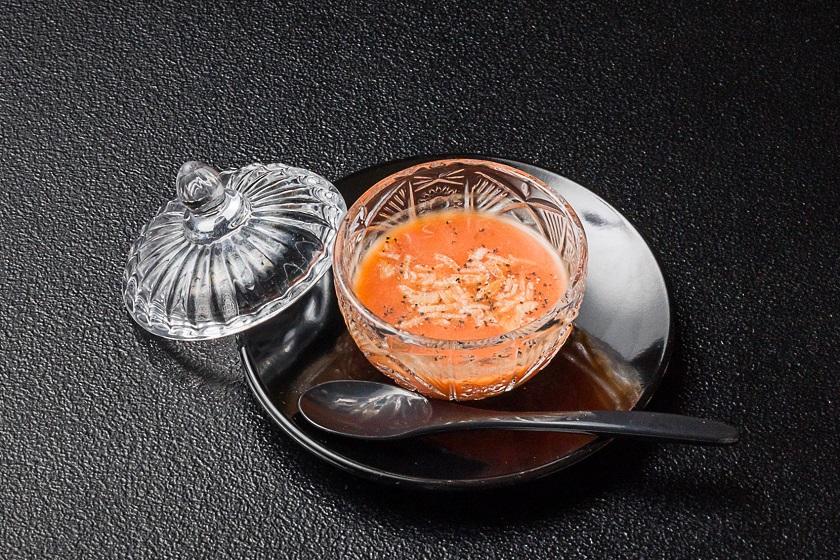 [Potato broth Shinshu miso hotpot, abalone sashimi, and grilled Shinshu beef shabu-shabu] An upgraded course meal of summer's bounty