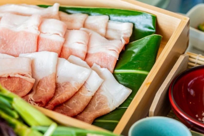 【旬を味わうインルームダイニング】選べる夕食 | 石垣牛焼肉 または あぐー豚しゃぶしゃぶ(朝・夕食付)