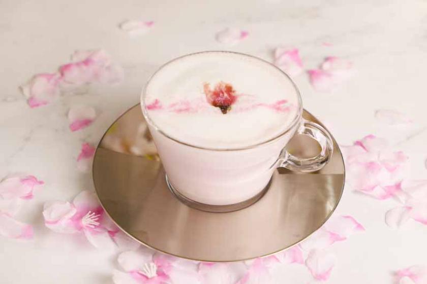 季節を彩るアフタヌーンティー付プラン　＜朝食付＞