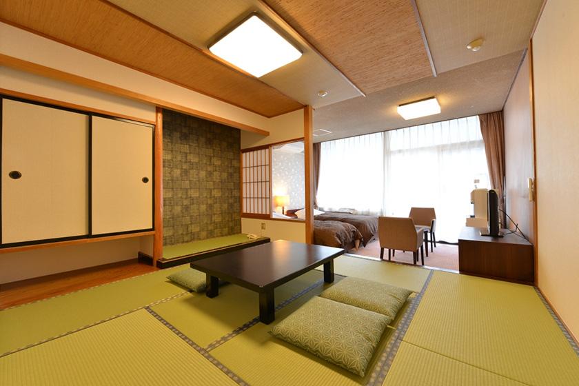 【禁煙】スタンダード和洋室ツイン4名定員 内風呂あり(本館)