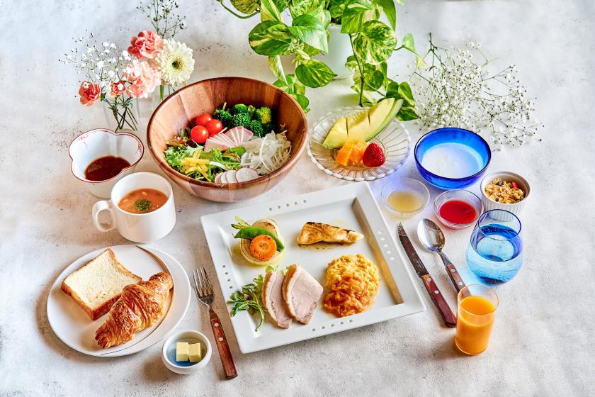 【9~10月限定】山下春幸シェフ監修　新和食コース「淡路島黄金鱧のすき鍋」　淡路島の名物「黄金鱧」を贅沢にご堪能（夕朝食付）