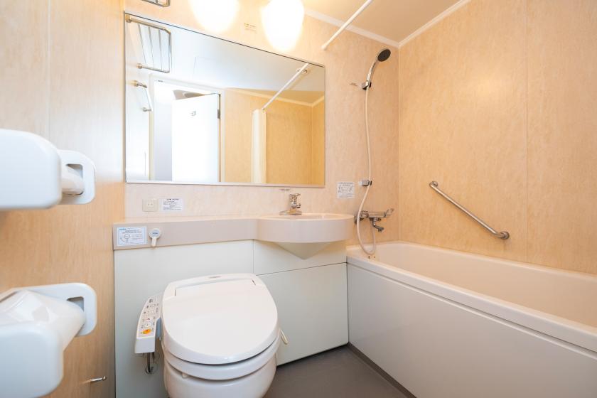 Non-smoking ladies double room
