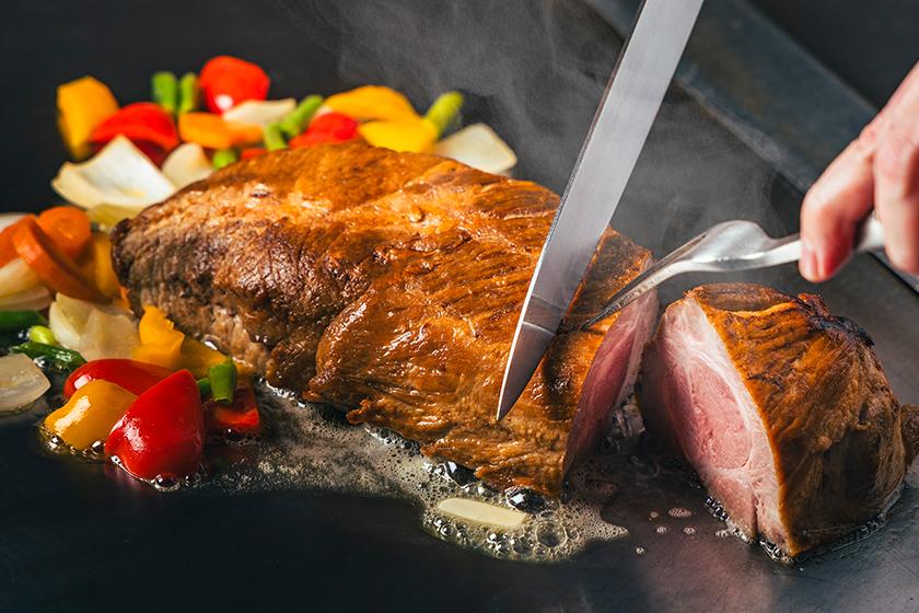 【会員】プールサイドビアガーデン2025【時間無制限】バラエティー豊かなメニューが食べ飲み放題