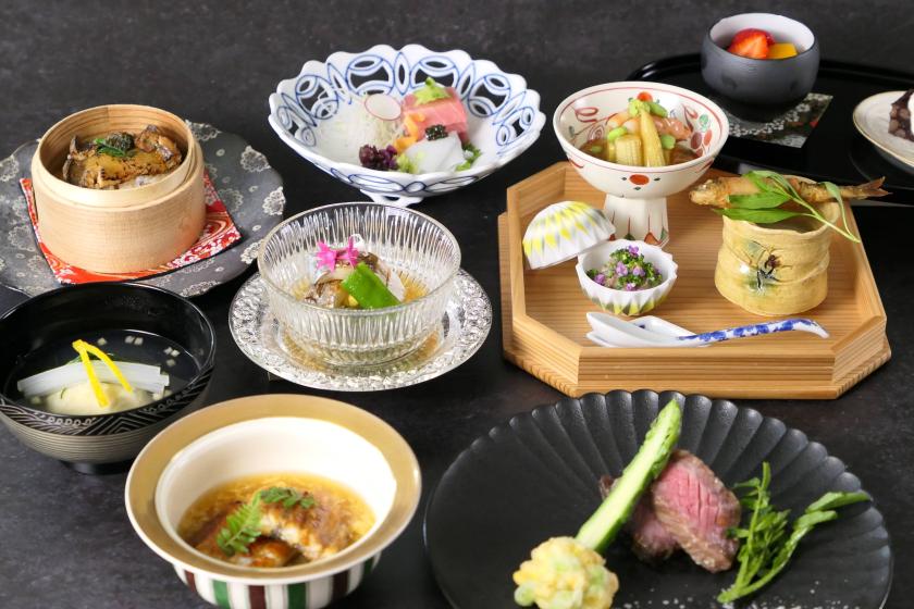 "Seasonal Kaiseki Cuisine" plan <Dinner and breakfast included>