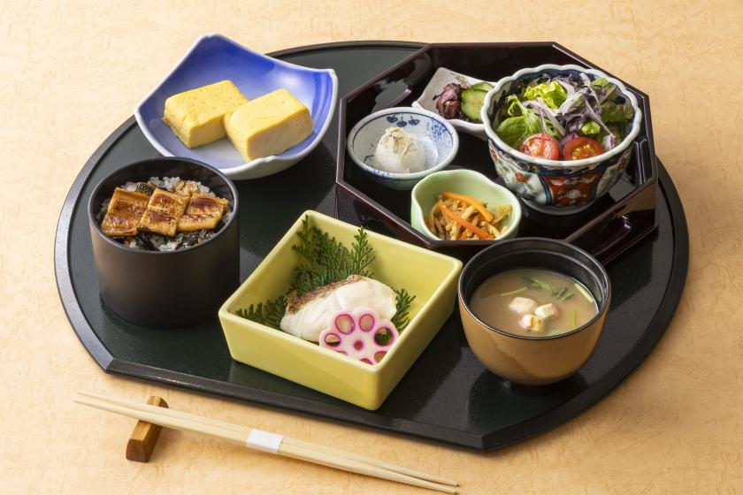 スタンダードプラン　呉湾を一望することができる最上階での朝食付
