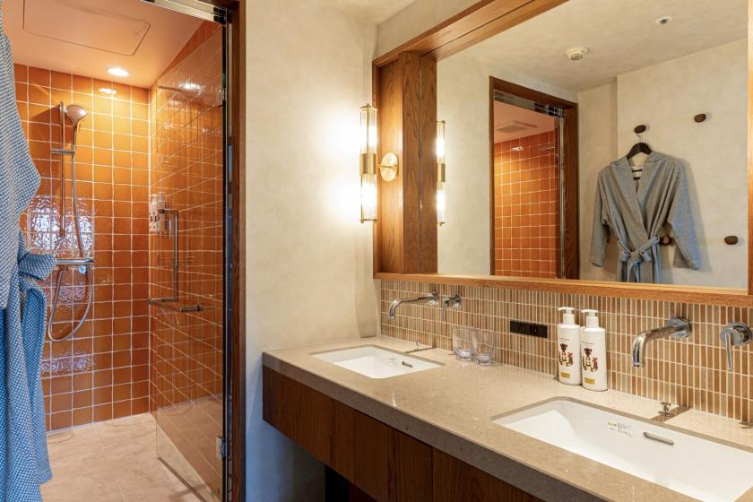 グランド スーペリア キャビンルーム （3F ／120インチ 大型プロジェクター）