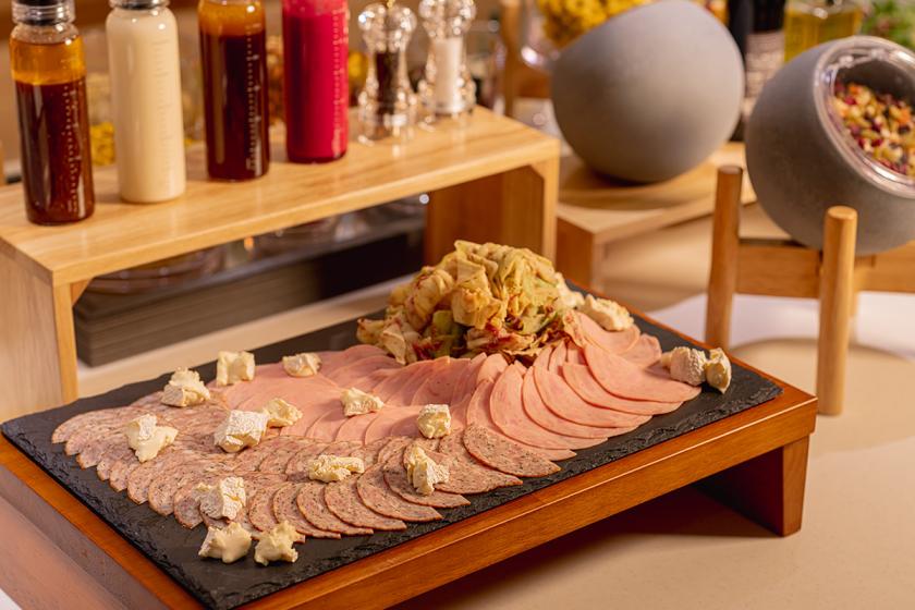 専用ラウンジ利用特典付きプラン 《 ビュッフェ朝食付 》