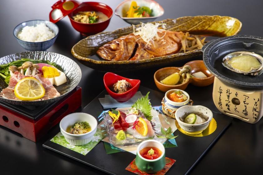 ペットと泊まれる◇夕食レストラン食◇大切なペットと一緒に宿泊◇温泉はかけ流しの湯を堪能（夕朝食付き）