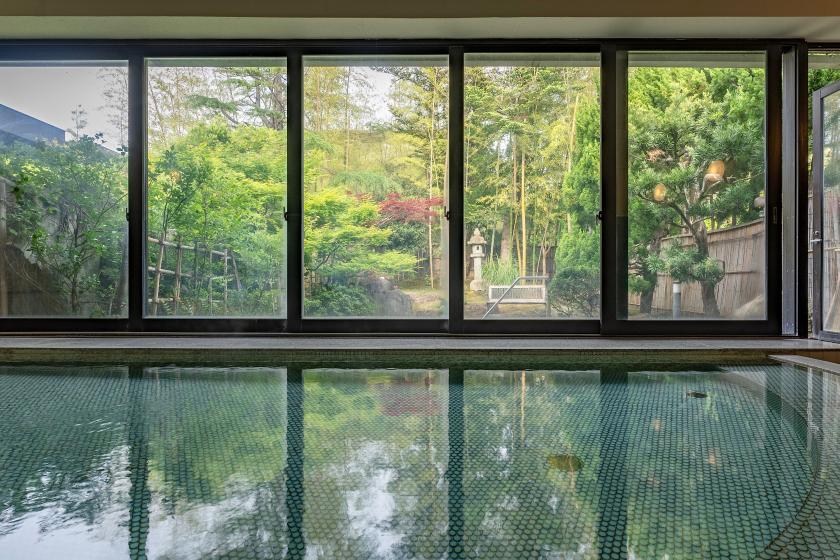 【スタンダード】京都最古の湯「木津温泉」大正浪漫漂う老舗旅館で過ごす至福のひととき。【食事無し】