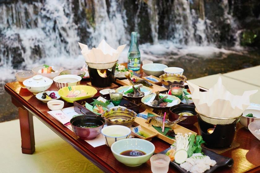 【貴船川床】京都の夏の風物詩　京の奥座敷 ひろ文で川床料理～2食付き～