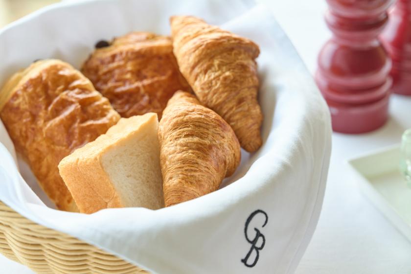 【 夕食なし ・室数限定 】お食事は朝食のみのシンプルステイ