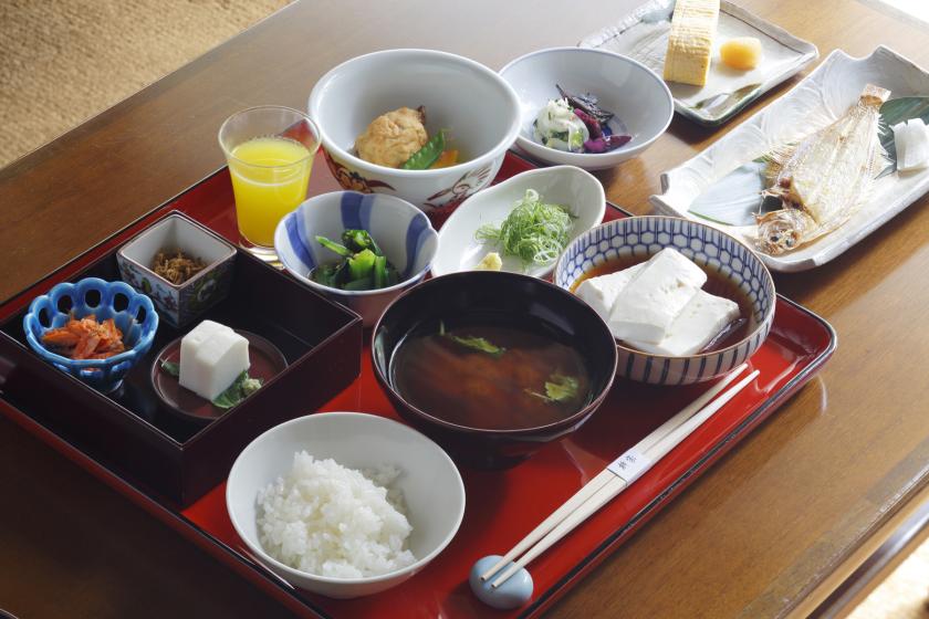 【夏限定特別プラン】～一泊朝食付き～　片泊まりプラン