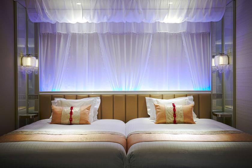 Premium Palace