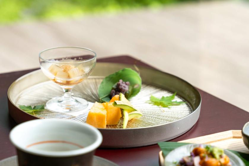 【スタンダード】五感へのおもてなし～モール温泉付き客室と四季の創作和食懐石（ドリンクインクルーシブ）