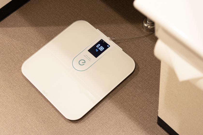 Enjoy a comfortable hotel stay in the "Anker Room" equipped with popular Anker Group products (meals not included)