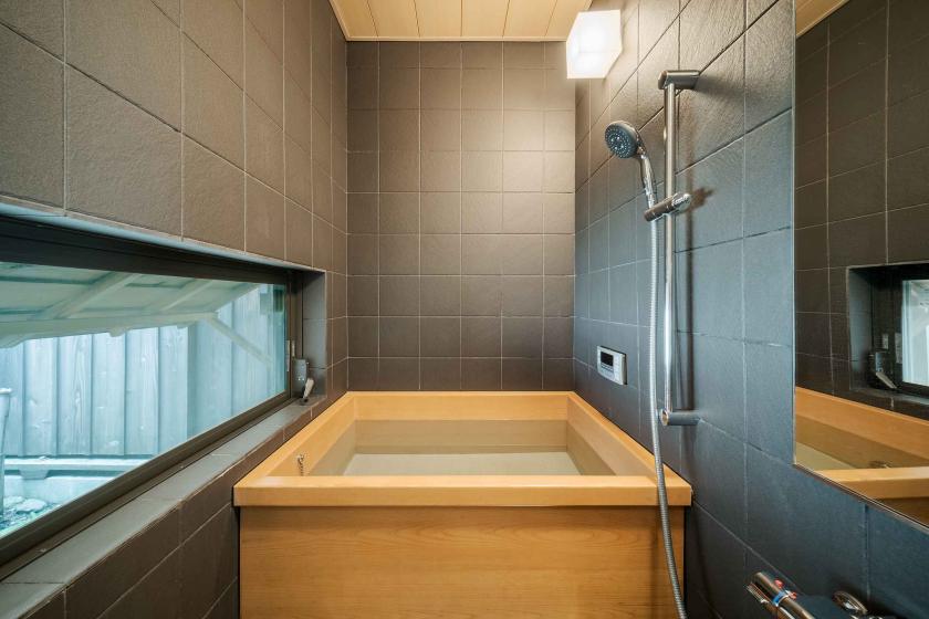 Private Machiya Holiday House Rental (Non-Smoking / No Meals Included)