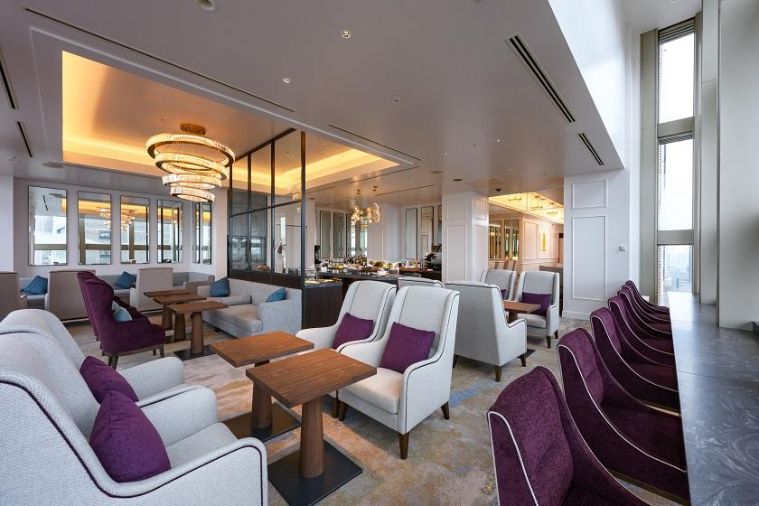 【ホテル最上階クラブラウンジ利用確約】プロポーズにもおすすめ 12本の薔薇の花束＆シャンパン＆フルーツプレート付（食事なし）