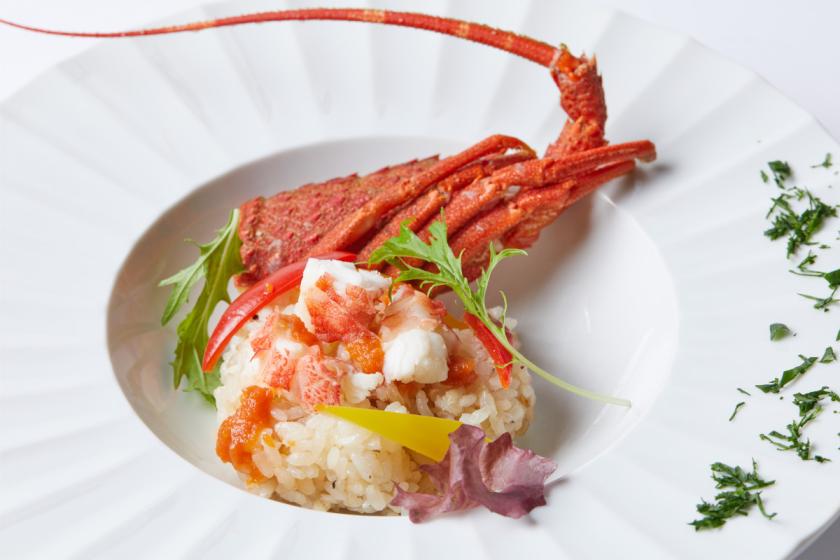 [August only!] Spiny Lobster x Matsusaka Beef - A luxurious midsummer gourmet trip - (2 meals included)