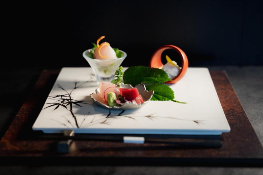 朝9：00チェックイン宿泊プラン ◆メインダイニング「六つ喜」＜ご夕食・前半　17：00～18：00ご入店＞【1泊2食付】