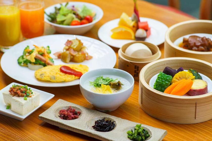 【ココで楽しむ旅の味わい】ラーメン・沖縄そば・豆腐チャンプルーなどから選べるディナー＆ランチ1回付＜２泊～＞