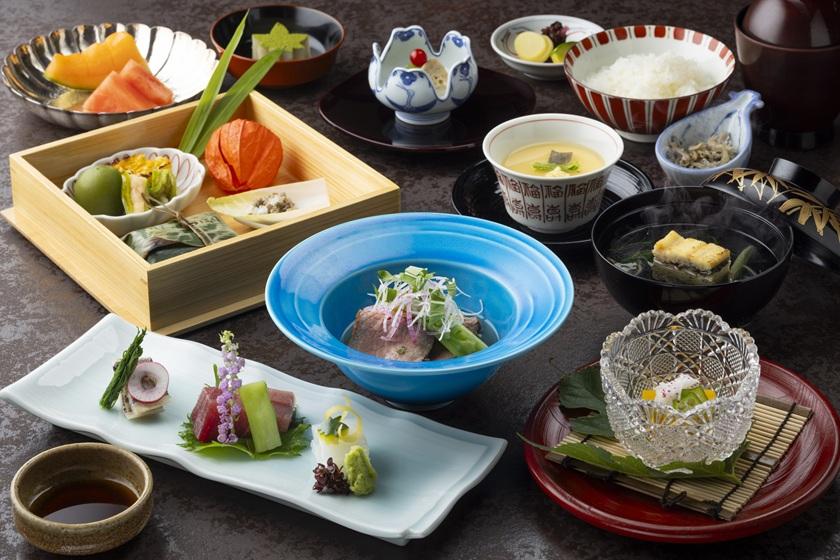 Former Imperial Residence Kikukaso (Japanese cuisine) / Evening breakfast included
