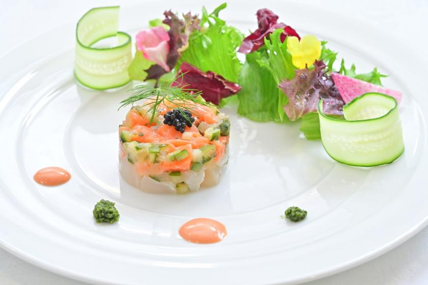 【ファムネットコース】メインダイニングで季節の創作西洋料理を楽しむ 1泊2食プラン