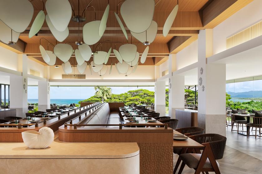 【Island Resort Stay】夕朝食付きプラン＜レンタルカート付＞