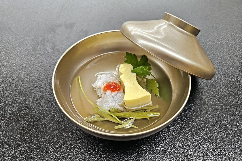 ＜海鮮ど～ん＞　見た目も味も楽しめる、彩り豊かな会席　華美膳（秋～冬）