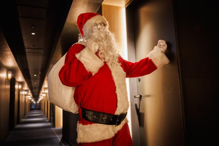 <クリスマス2025>今年もサンタがお部屋にやってくる!毎年大人気の「プレゼント FROM サンタクロース」プラン♪(食事なし)
