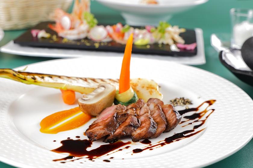 【夕食はコース料理フレンチ付】＆朝食バイキング★高原で過ごす大人のゆったりステイ＜2食付＞