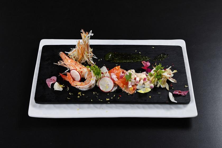 【夕食はコース料理フレンチ付】＆朝食バイキング★高原で過ごす大人のゆったりステイ＜2食付＞