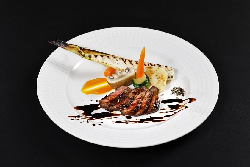 【夕食はコース料理フレンチ付】＆朝食バイキング★高原で過ごす大人のゆったりステイ＜2食付＞