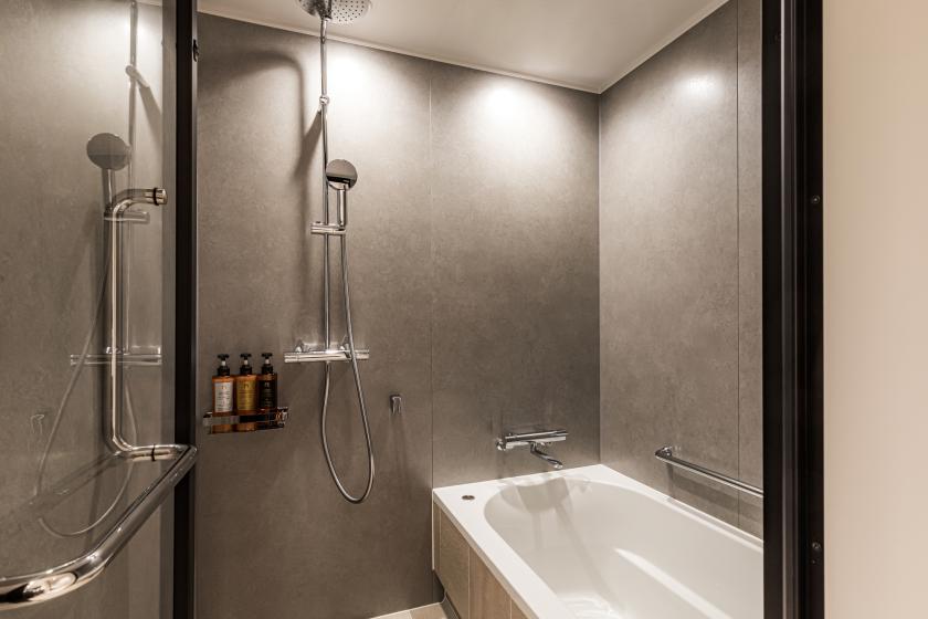 Essential エッセンシャルハリウッドツイン 禁煙