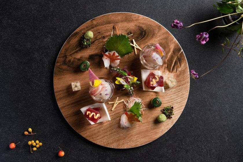 【1泊2食】～秋の恵み～　モダン懐石＆オリジナルノベルティ付き