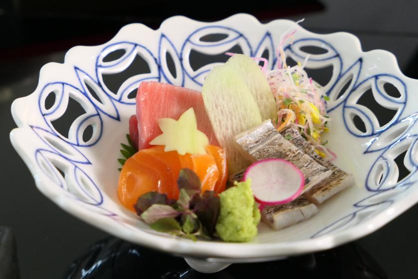 【開業3周年記念】特別記念コース「日本料理/贅沢三昧コース」＜夕朝食付＞