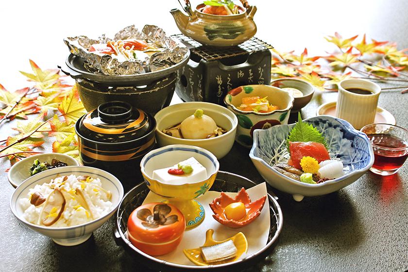 ～大仙家スタンダード～　秋の味覚を堪能する山里の恵み「花紅葉会席」　＜10月～11月＞