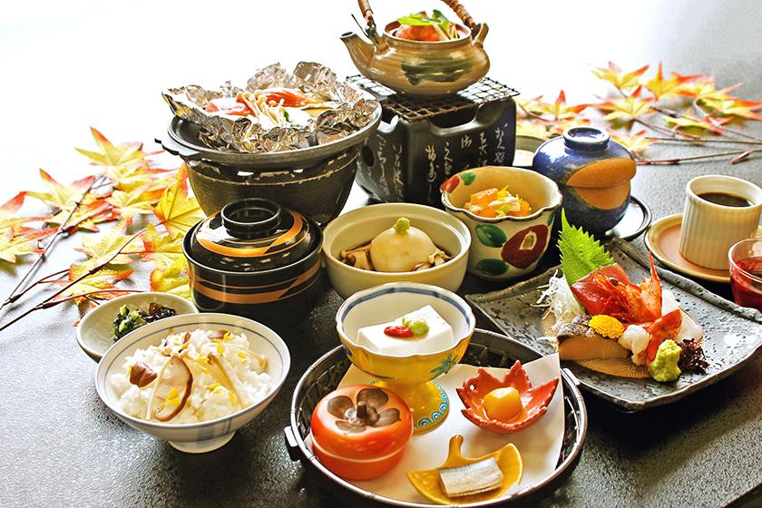 ＜鮮魚4種お造り・秋鮭ちゃんちゃん焼き・里芋饅頭＞秋の訪れ「山百合会席」　＜10月～11月＞