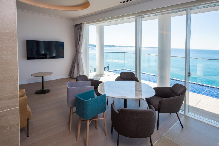 ドッグフレンドリースイート（客室80平米＋水盤テラス21平米）