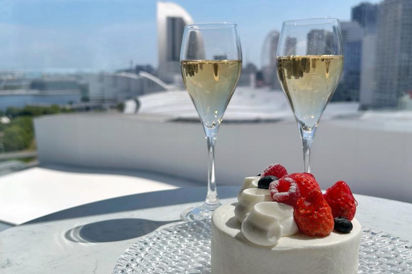 【記念日ステイ】グラスシャンパン＆ケーキ付！カハラ横浜でかなえる華やかなアニバーサリー　～朝食付き～