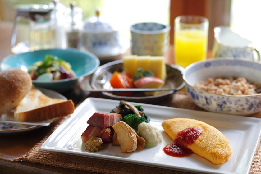 Kaiseki Dinner and Breakfast Included