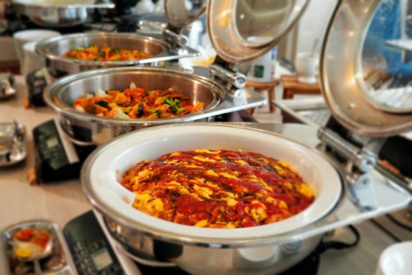 享用豪華自助晚餐！新年假期住宿方案【晚餐和早餐自助餐】