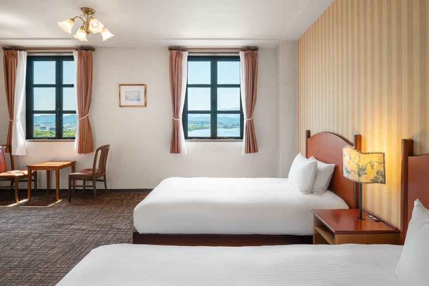 ツインルーム(32平米)禁煙※2名様まで利用可