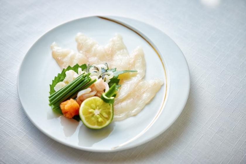 【数量限定】淡路島の希少な3年とらふぐの白子を贅沢にご堪能「淡路島3年とらふぐ鍋コース」　山下春幸シェフ監修（夕朝食付）