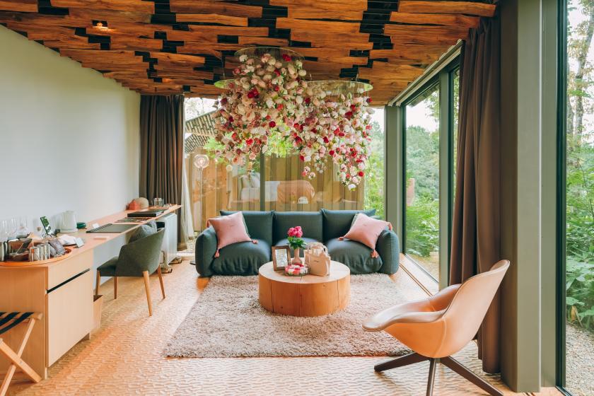 【2食付】Jurlique 100 Skin Care Roses Room フルリトリートプラン