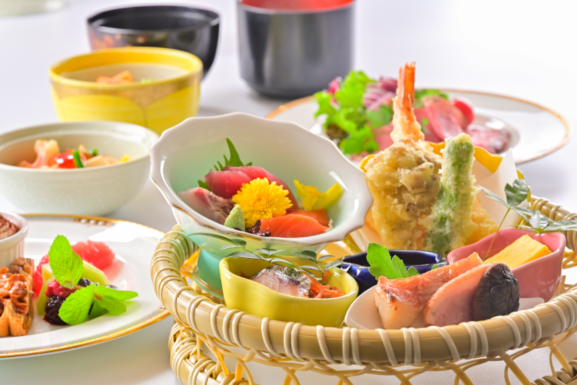 折り込みチラシ限定!【選べる夕食】夕食内容を選べるリゾートステイ