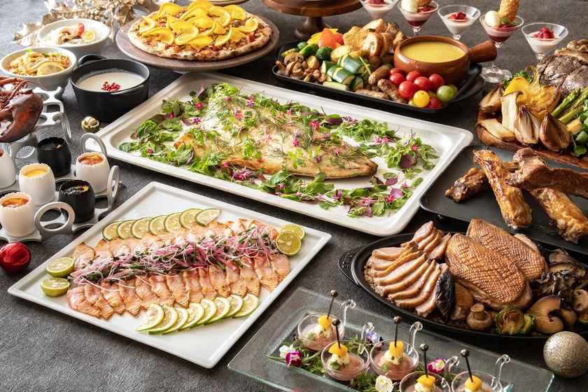 【12月平日限定】クリスマスディナーブッフェを堪能～乾杯スパークリング付き＆時間無制限～（夕朝食付き）