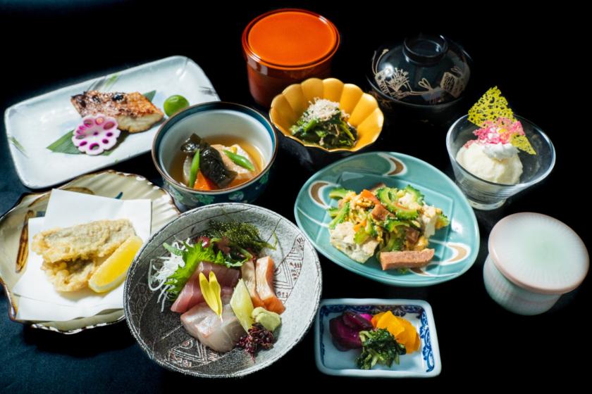 【タイムセール】当日のおすすめレストランで味わう♪沖縄グルメ満喫プラン【朝・夕の2食付】
