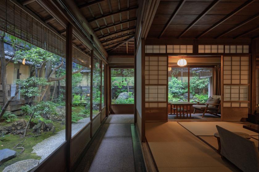 【旧館 14号室】 創業当時からのお部屋　角部屋（1階／59㎡）