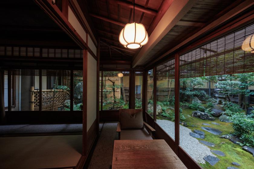 【旧館 14号室】 創業当時からのお部屋　角部屋（1階／59㎡）