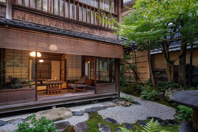 【旧館 14号室】 創業当時からのお部屋　角部屋（1階／59㎡）